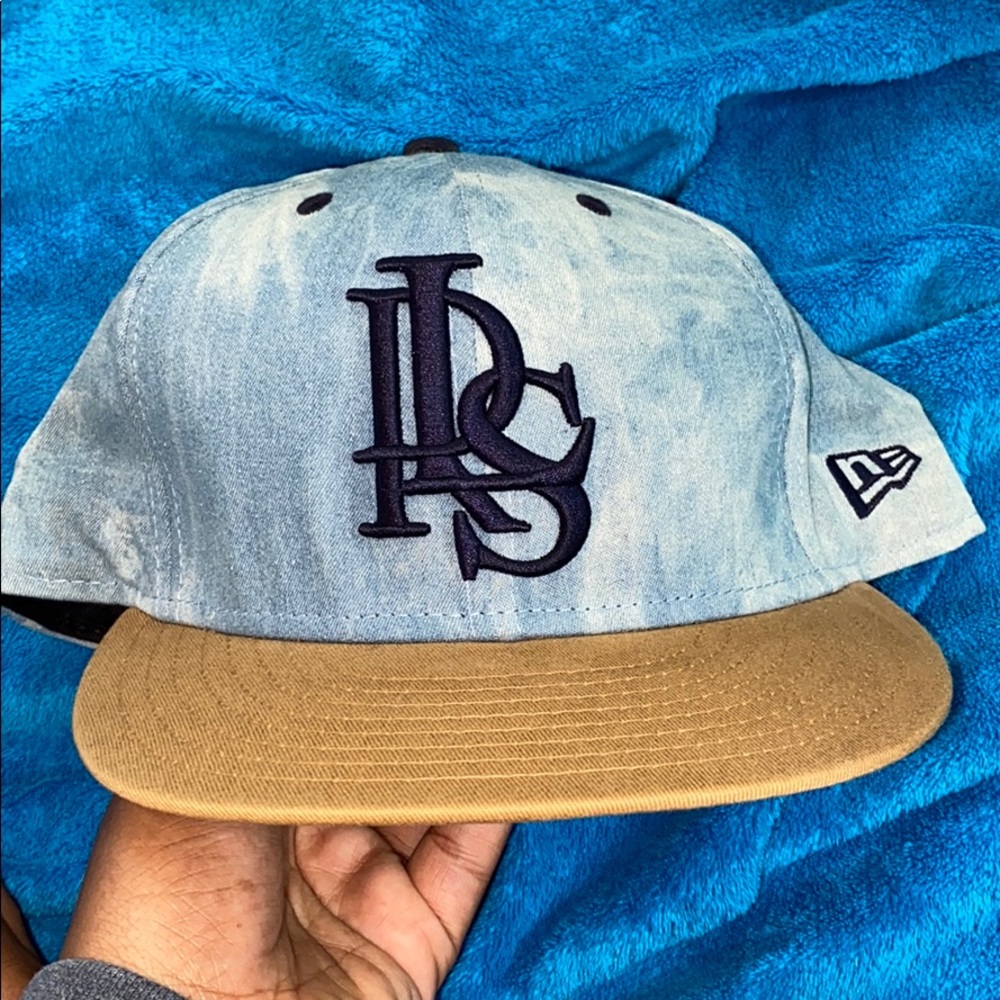 Hat - Picture 3 of 7